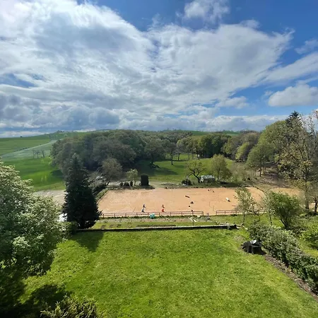 Domaine De Linars ☆ L'etage Du Chateau ☆ Daire *