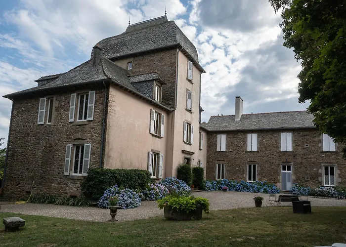 Domaine De Linars ☆ L'étage Du Château ☆ Le Truel