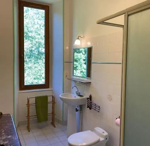 Domaine De Linars ☆ L'étage Du Château ☆